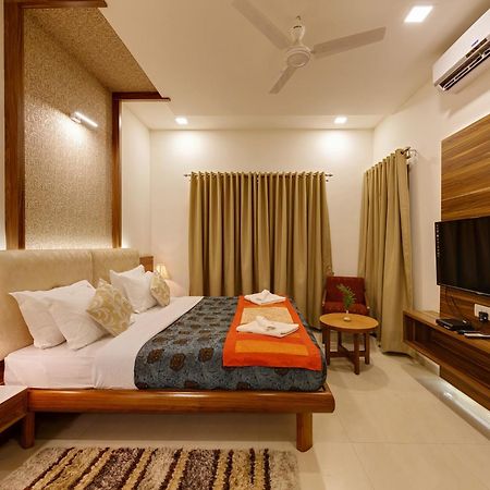 Hotel Woodland Kolhapur Eksteriør bilde