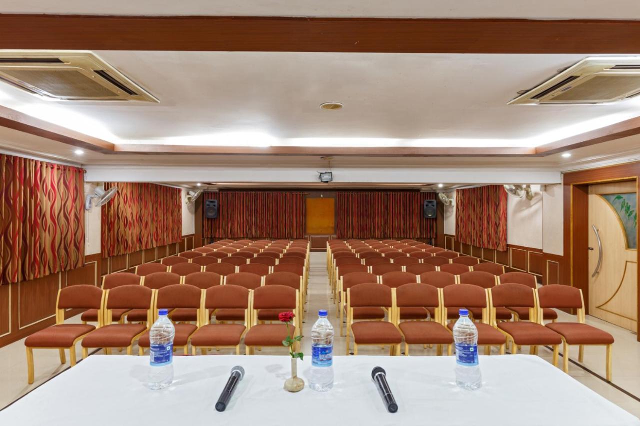 Hotel Woodland Kolhapur Eksteriør bilde