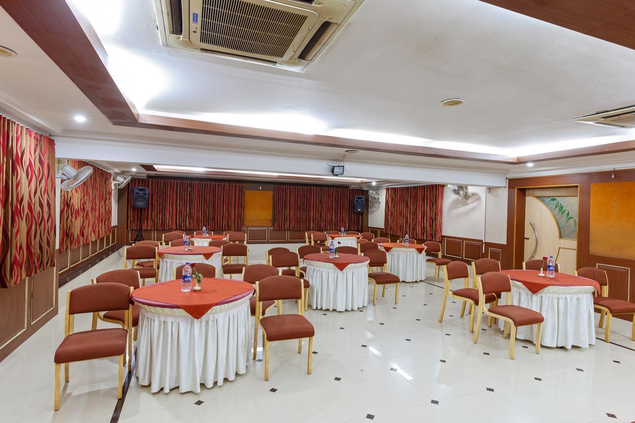 Hotel Woodland Kolhapur Eksteriør bilde