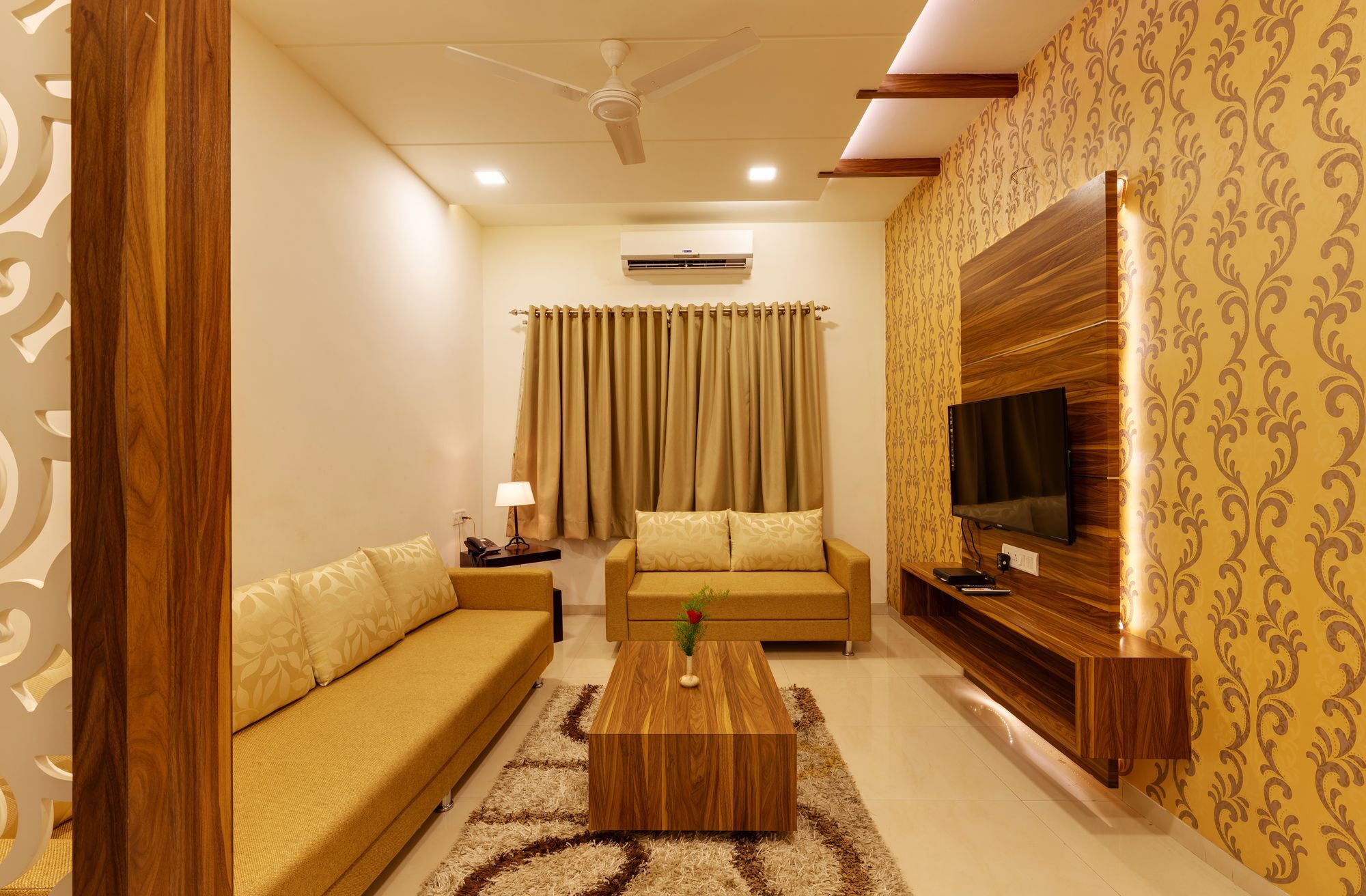 Hotel Woodland Kolhapur Eksteriør bilde